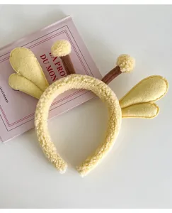 Leuke pluizige gele bij haarband met pluche vleugels en antenne, zoete haarring stijl.