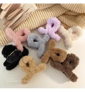 Pinces à cheveux en peluche douce hiver mignonnes pinces griffes accessoires de coiffure