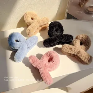 Pince à cheveux en peluche duveteuse pour femmes, accessoire mignon hiver fausse fourrure.
