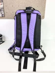 Grand sac à dos de voyage violet pour hommes et femmes, sac de sport fitness léger avec sangles.