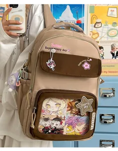 Vista de cerca detallada de linda mochila ita de lona de estilo japonés con ventana.