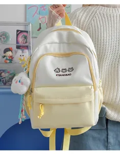 Mochila bicolor linda para mujer, bolso de viaje de estilo dulce con bonito colgante