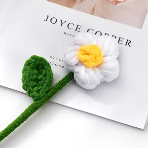 Handmade crochet daisy flower, cute wool simulation flower bouquet with green leaf decor.