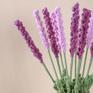 Bouquet de fleurs de lavande au crochet fait main laine tricotée déco maison