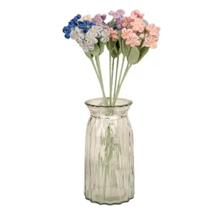 Bouquet di fiori di non ti scordar di me all uncinetto con vaso in vetro regalo