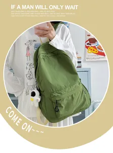 Sac a dos de voyage vert retro pour femme, grand sac de loisirs quotidien avec pendentif.