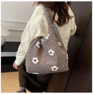 Sac cabas en peluche florale style coréen pour femmes, grand sac d'épaule confortable.