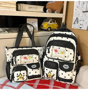 Set de sac à dos et fourre-tout Ita à pois doux avec fenêtre transparente et breloques en peluche.