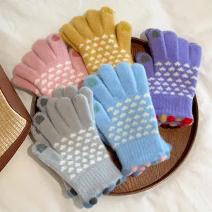 Women's cute knitted touchscreen gloves, thick warm winter gloves with sweet heart patterns.