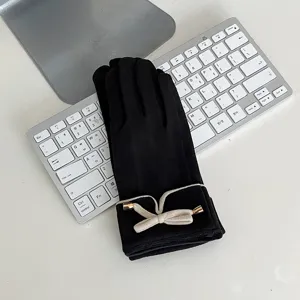 Thermal touch screen gloves for women, winter warm black fleece lined gloves with cute bow.