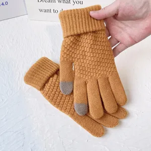 Winterwarme, gelbe Strick-Touchscreen-Handschuhe mit Umschlagbündchen, Hauptansicht.