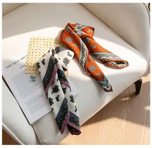 Double-sided small paisley print fashion commuting square scarf, elegant neckerchief shawl.