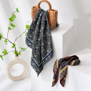 Women's Silk Wool Scarf Vintage Paisley Double Sided Printed Square Scarf Elegant Fashion Commuting Shawl Neckerchief