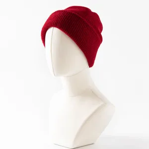 Unisex κόκκινος πλεχτός σκούφος για τον χειμώνα, ζεστό μάλλινο καπέλο για καθημερινή χρήση.