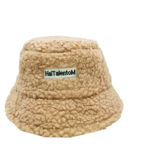 Beige Teddyfleece Fischerhut für Damen und Herren, winterlicher warmer Plüsch Anglerhut.