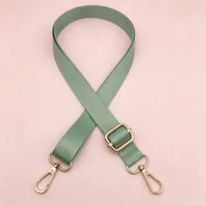 Effen nylon tassenriem met verstelbare gesp en gouden hardware voor damestassen crossbody.