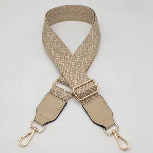 Ρυθμιζόμενος υφαντός ιμάντας τσάντας 3.8cm με άκρα από PU και χρυσά μεταλλικά αξεσουάρ.