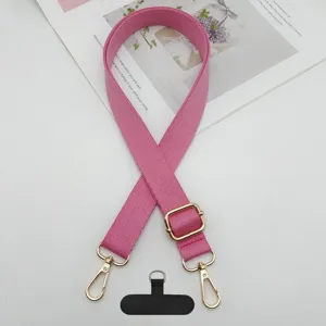 Correa cruzada para teléfono rosa ajustable correa de repuesto detalle con hebilla dorada.