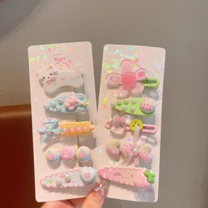 Set di mollette per capelli carine per bambini con motivi di gatto e fragola con perles.