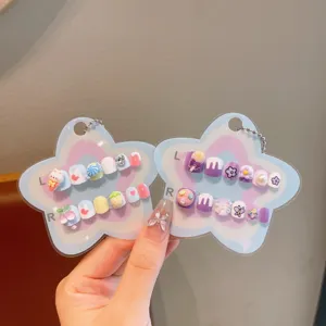 Kinder süße Cartoon Aufpressnägel abnehmbare 3D süße Design künstliche Nagelkunst Aufkleber Set