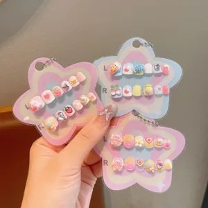 Kinder Cartoon künstliche Nägel süße 3D handgemachte Fake Nägel Aufnäher Set für Mädchen