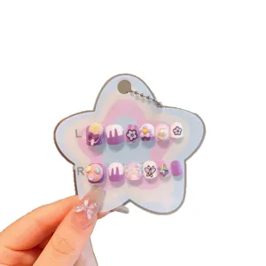 Süße Cartoon Kinder Press-on Nägel Set mit 3D Schmetterling Dekoren auf Sternkarte für Mädchen.