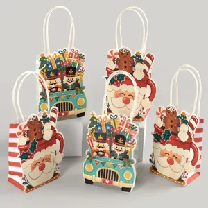 Sacchetti regalo di Natale in carta con simpatici motivi 3D di personaggi per feste e pacchetti.