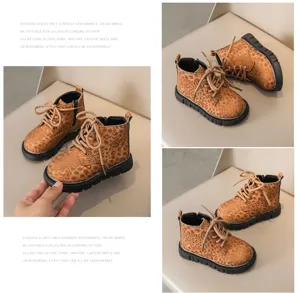 Stivaletti Martin leopardati bambino piccolo autunno inverno caldi stivali corti dettaglio