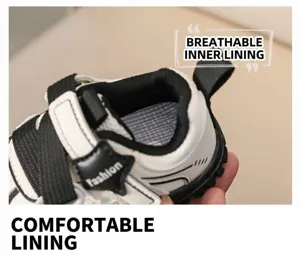 Detail peuterschoenen eerste stapjes, ademende mesh voering, zachte zool comfortabele schoenen.