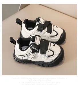 Peuter stapschoenen zwart wit klittenband ademend mesh comfortabele baby sneakers lief