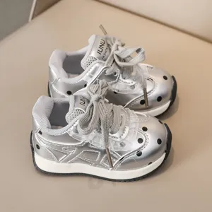 Baskets enfant argentées à pois avec mesh, chaussures de sport décontractées pour garçons et filles
