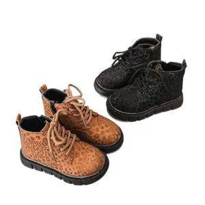 Stivaletti Martin caldi per bambini autunno inverno moda peluche leopardo stivali corti.