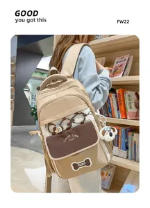 Detailansicht des koreanischen farbblockierten Rucksacks mit süßem Hundedetail und Stauraum.