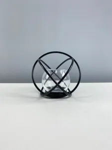 Geometrischer Eisenkunst Teelichthalter Skandinavischer Metall Kerzenhalter für Deko