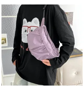 Casual effen crossbody tas detailweergave, minimalistische stoffen schoudertas voor dames.
