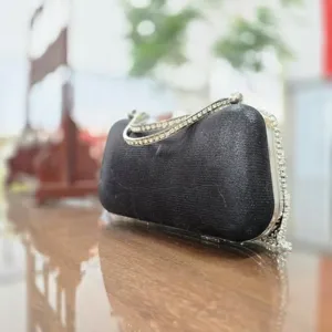 Black glitter evening clutch bag with rhinestone handle for women wedding party handbag.