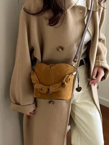 Stylish suede bucket bag for women, chic shoulder bag and trendy handbag for daily wear.