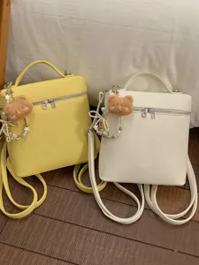 Sac à Dos Décontracté en Cuir PU pour Femme Mode Multifonction Voyage Cartable Mignon Pendentif Ours Sac Élégant