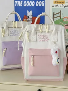 Damen Große Kapazität Nylon Rucksack Süße Farbblockierung Schultasche Casual Reise Rucksack Mit Stickerei Und Anhänger