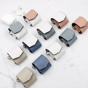 Leather earphone protective case portable mini storage pouch with metal hook and chic color.