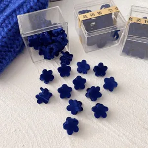 Mini mollette per capelli a fiore in velluto blu, graziosi piccoli accessori per lo styling.