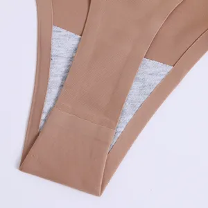 Dettaglio perizoma donna in seta di ghiaccio senza cuciture, tessuto traspirante, comfort.