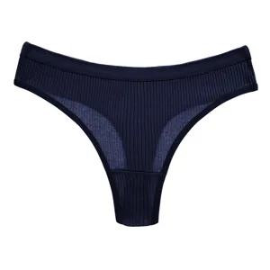 Comfortable solid color ribbed thong detail, breathable low-waist women's underwear design.