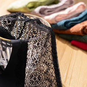 Bragas de encaje sexy para mujer, tiro bajo transpirable ropa interior triangular.