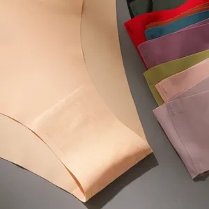 Braguita sin costuras de seda de hielo para mujer transpirable talle bajo detalle