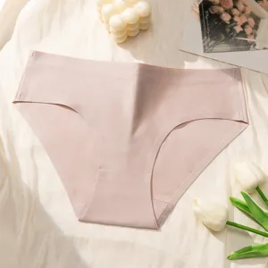 Γυναικείο σλιπ χαμηλόμεσο χωρίς ραφές μονόχρωμο διαπνέον από πάγο μετάξι άνετο
