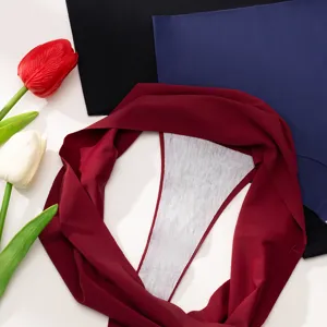 Tanga uni et sans coutures, sous-vêtement confortable et respirant à taille basse.