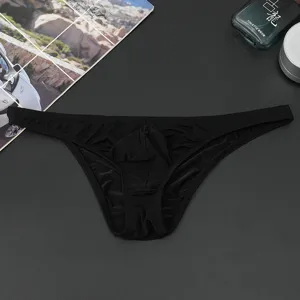 Men's solid black low-rise breathable briefs, comfortable seamless sexy underwear for youth.