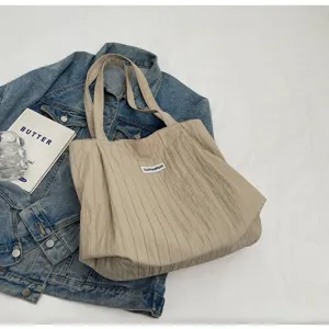 Lässige plissierte Canvas Tote Tasche für Damen, große Schultertasche für Arbeit und Schule.