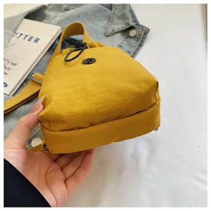 Gelbe Segeltuch Brusttasche lässige leichte Umhängetasche für Reisen und Sport im Alltag